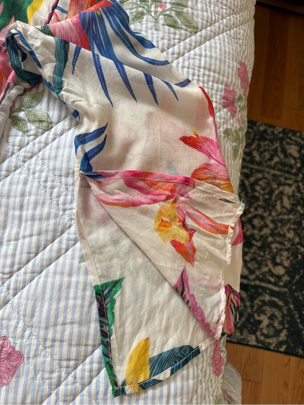 Trina Turk Rayon Bright Tropical Tunic Top Sz L - Picture 8 of 12